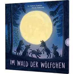 Im Wald der Wölfchen. Fünf niedliche Wolfswelpen erleben ihren ersten Lebensmonat