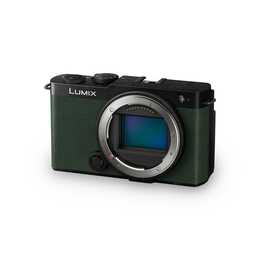 PANASONIC Lumix S9 Corpo (24.2 MP, Pieno formato, Verde)