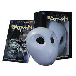 Batman: The Court of Owls Mask and Book Set