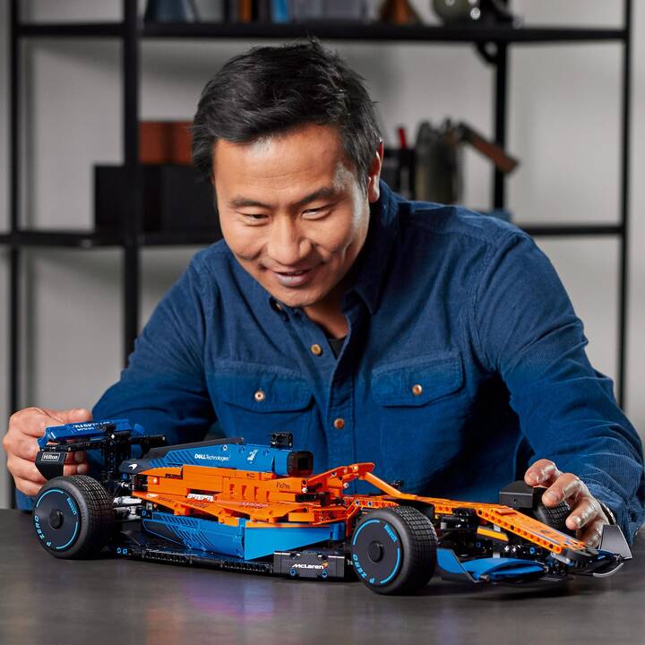 LEGO Technic  La voiture de course McLaren Formula 1 (42141)