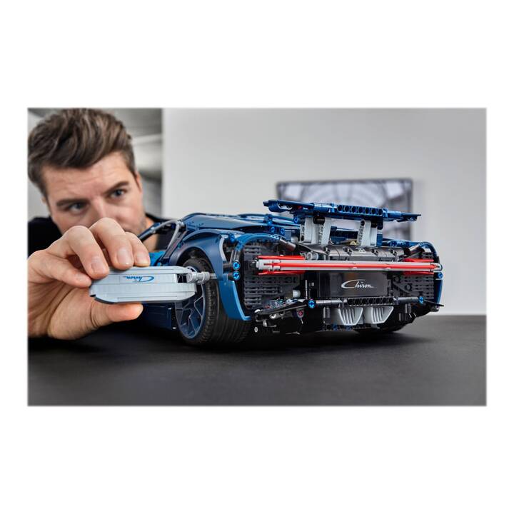 LEGO Technic Bugatti Chiron (42083)