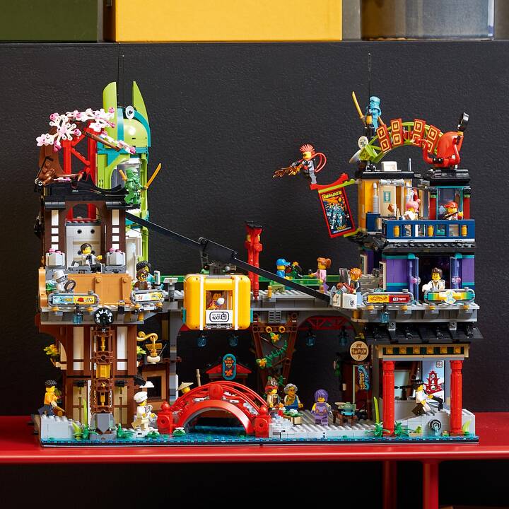 LEGO Ninjago Les marchés de Ninjago City (71799, Difficile à trouver)