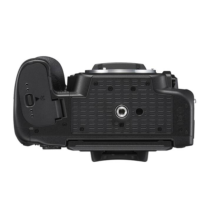 NIKON D780 + AF-S 24-120mm F4 G ED VR Kit (24.5 MP, FX)