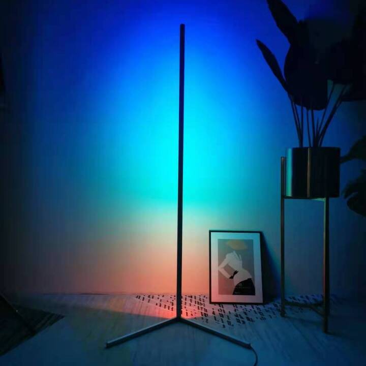 LIGHT OF THRONE Lampada a stelo RGB Floor Lamp (140 cm)