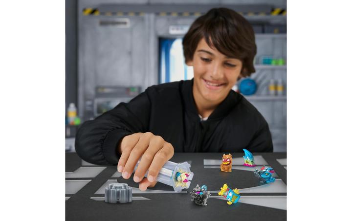 MOOSE Mr Beast Lab Hybrids Swarms Fusion Lab Spielfiguren-Set