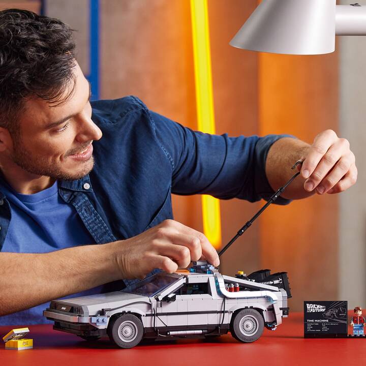 Lego Creator propose la Delorean de retour vers le futur!