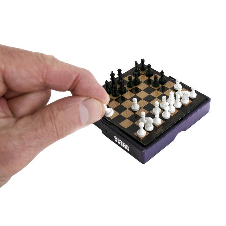 WWF Worlds Smallest Chess (EN)