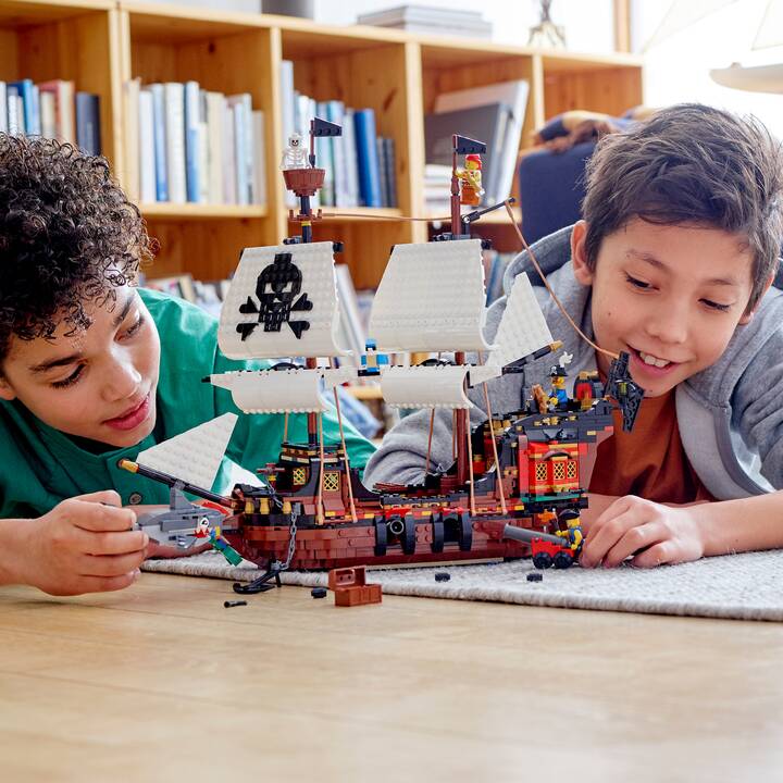 LEGO Creator 3-in-1 Galeone dei pirati (31109)