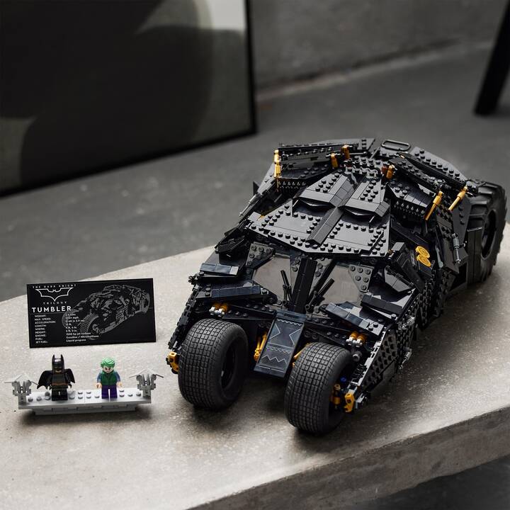 LEGO DC Comics Super Heroes Batmobile Tumbler (76240)
